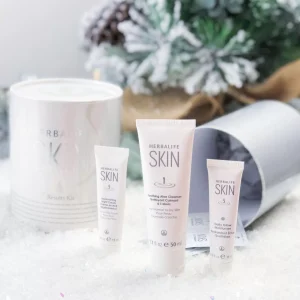 Herbalife Narenciye Özlü Parlatıcı Yüz Temizleme Jeli nasıl kullanılır